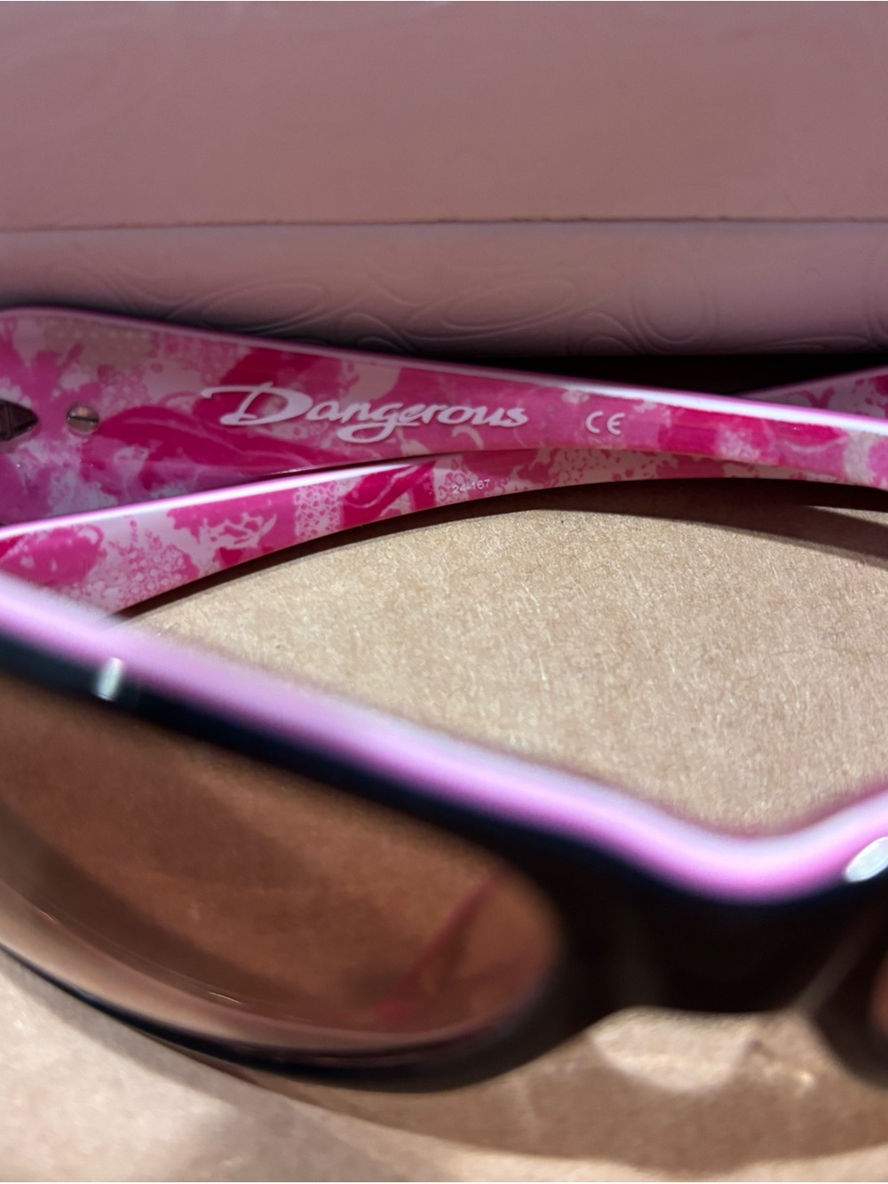 Oakley Dangerous Breast Cancer Awareness Sunglasses - Picture 3 of 8